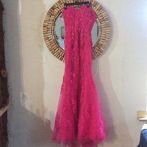 Alyce Paris black label prom dress size 0